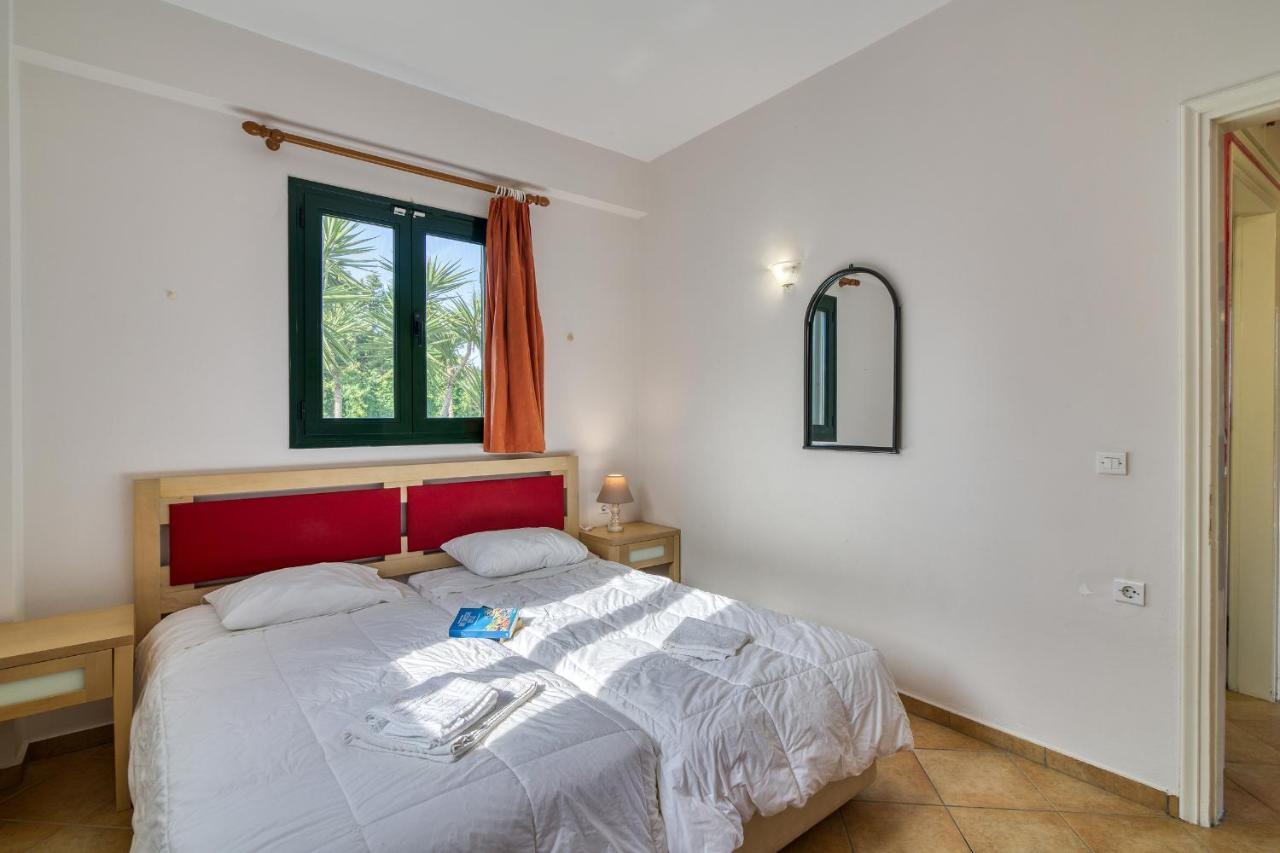 Analipsi Beach Front Villas Kástro Tornéze Eksteriør billede
