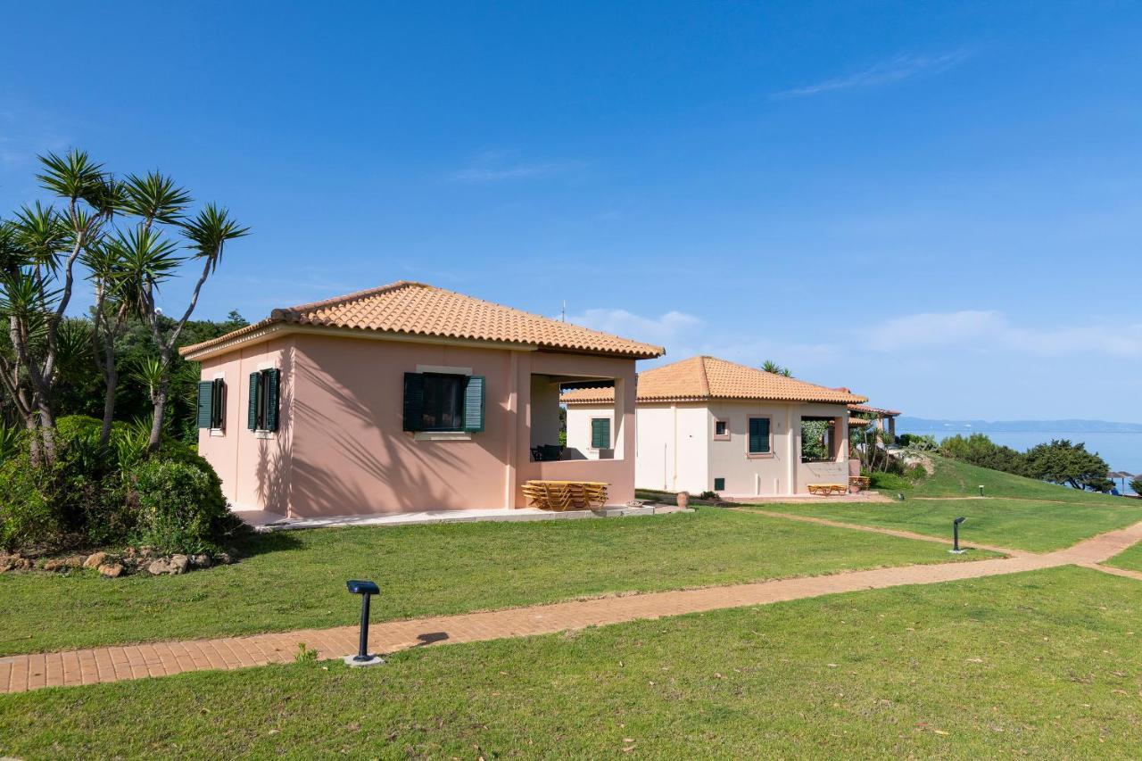 Analipsi Beach Front Villas - Happy Rentals Kástro Tornéze Eksteriør billede