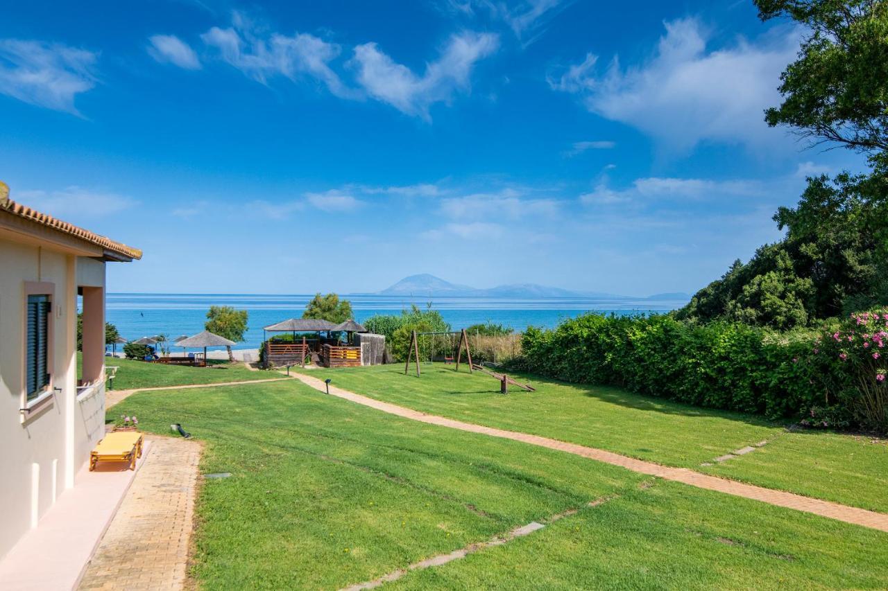 Analipsi Beach Front Villas - Happy Rentals Kástro Tornéze Eksteriør billede